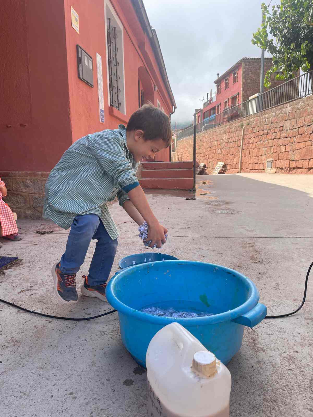 PAPER RECICLAT (4) (Copy)