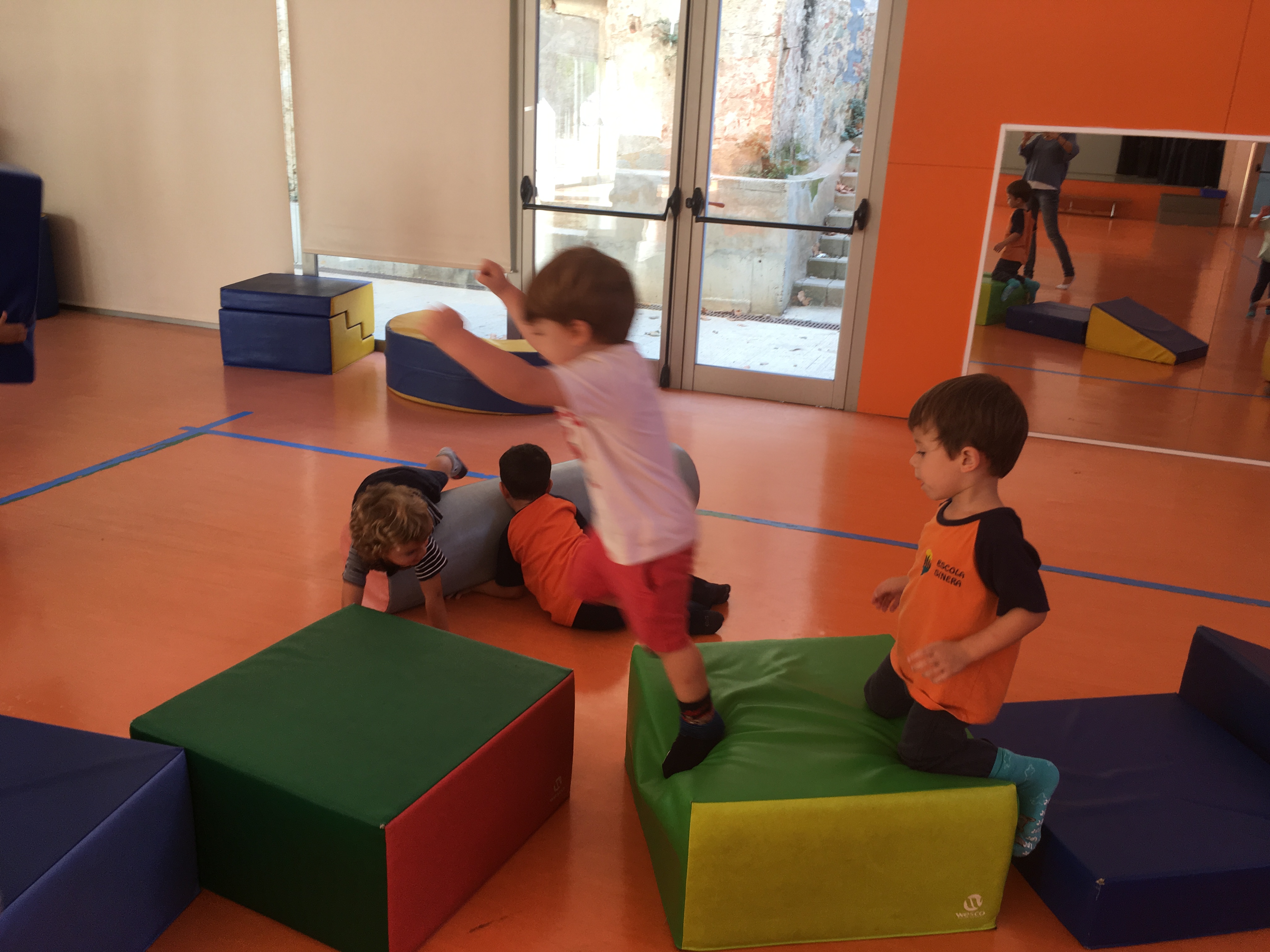 20171005_133613203_iOS