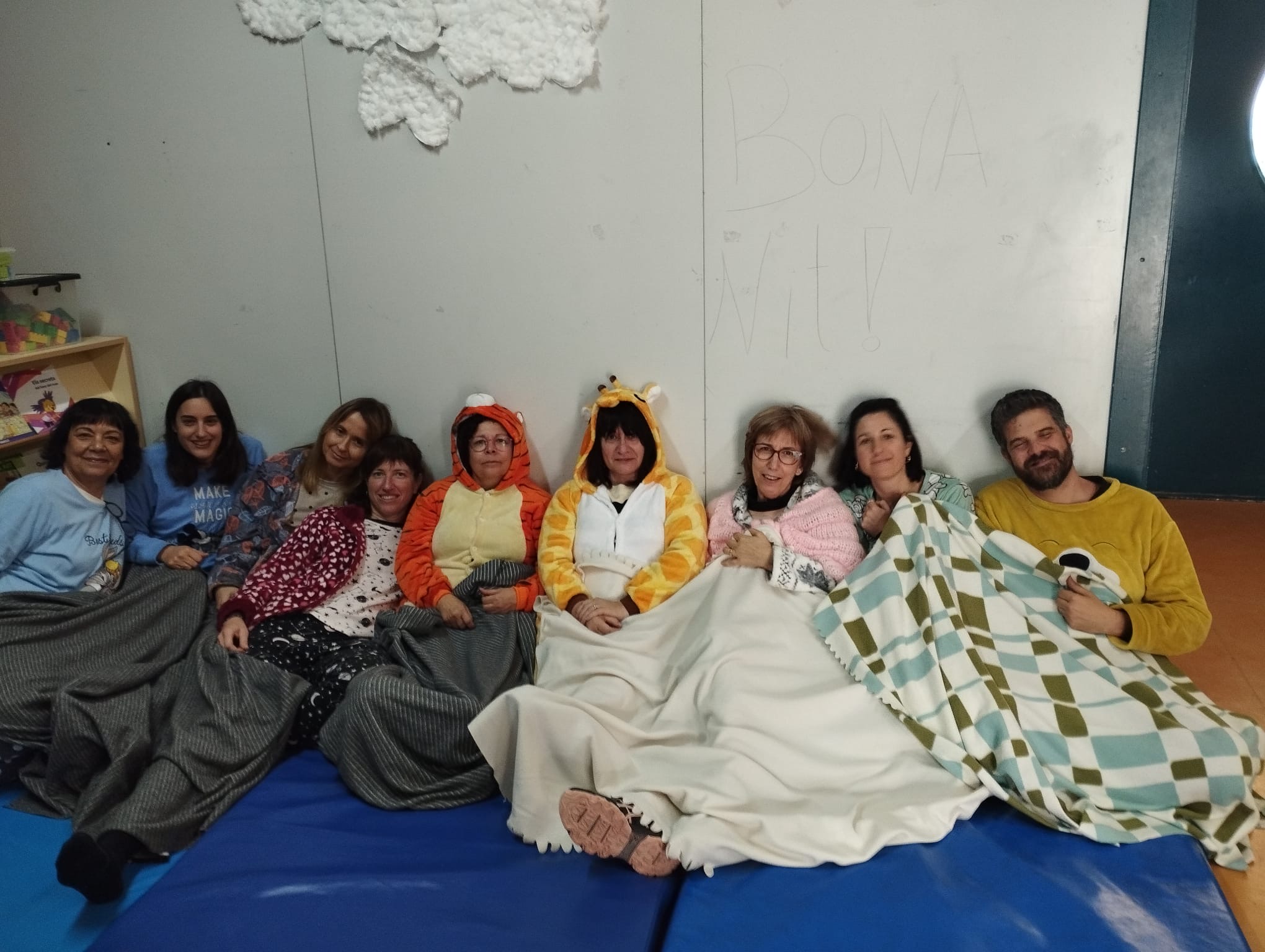 f5ce2c2d-01a1-4efb-ad7c-2cca2200feeb