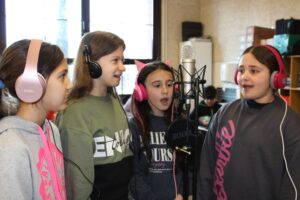 Enregistrament amb la veu original dels alumnes