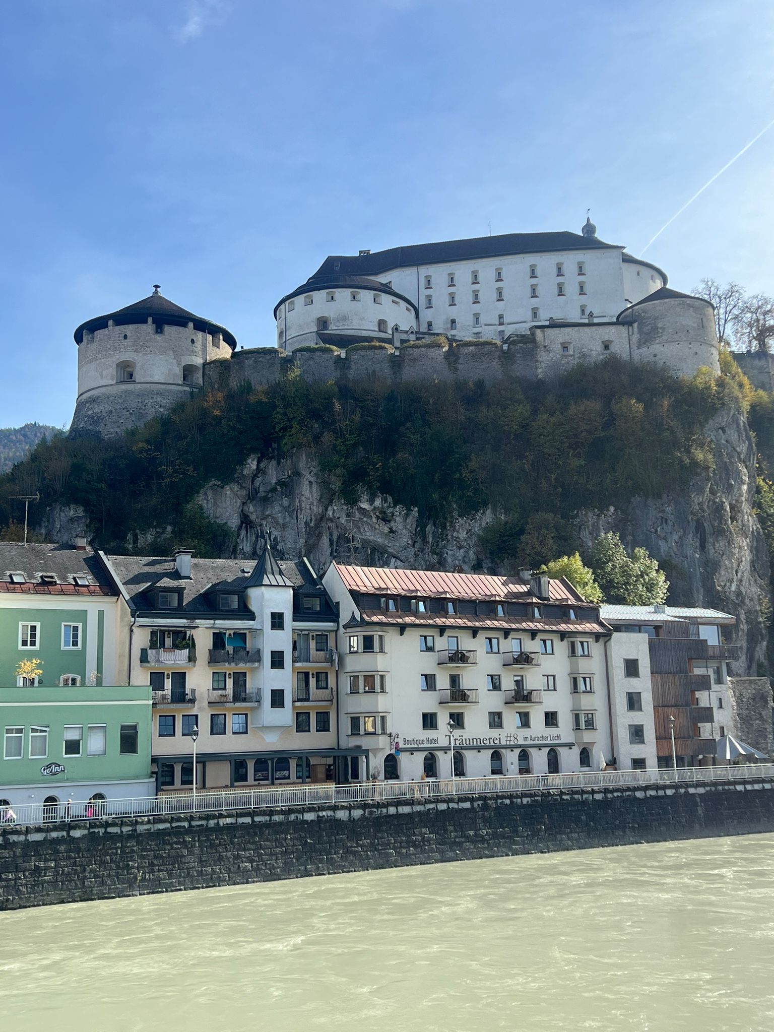 WhatsApp Image 2024-10-21 at 17.27.25 (1)