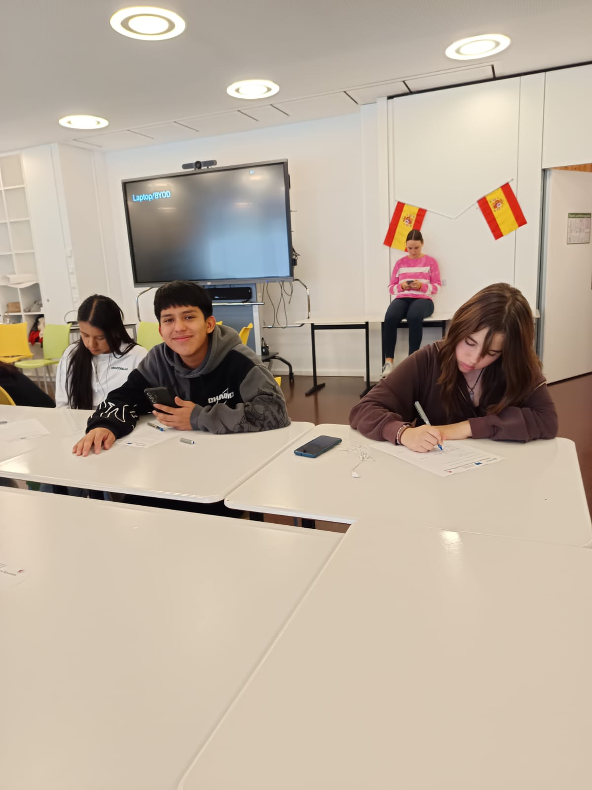 WhatsApp Image 2024-10-29 at 11.37.52 (2)