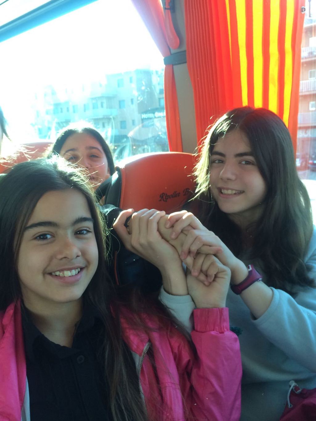 whatsapp-image-2017-03-20-at-09-15-25