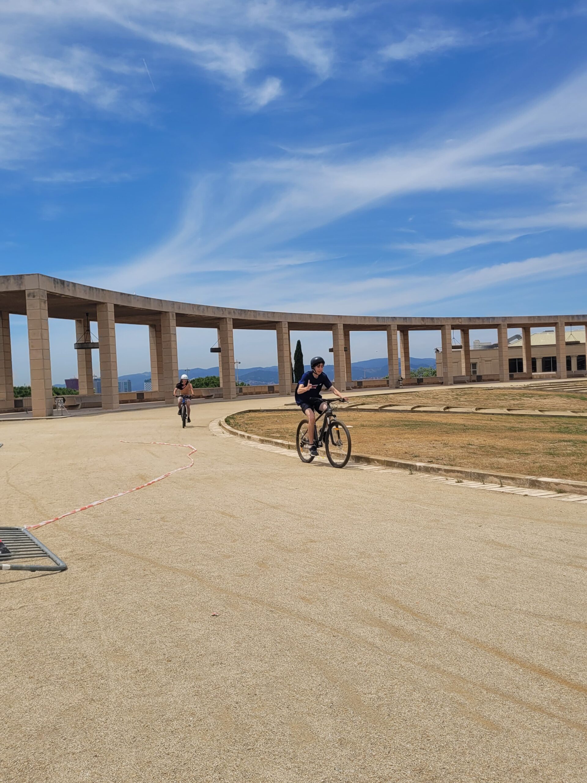 WhatsApp Image 2025-06-04 at 19.05.45 (2)