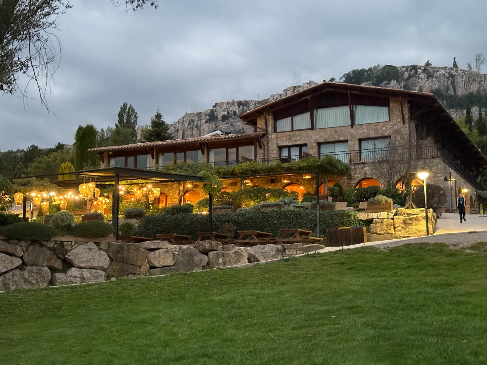 PHOTO-2025-10-06-18-48-08 6