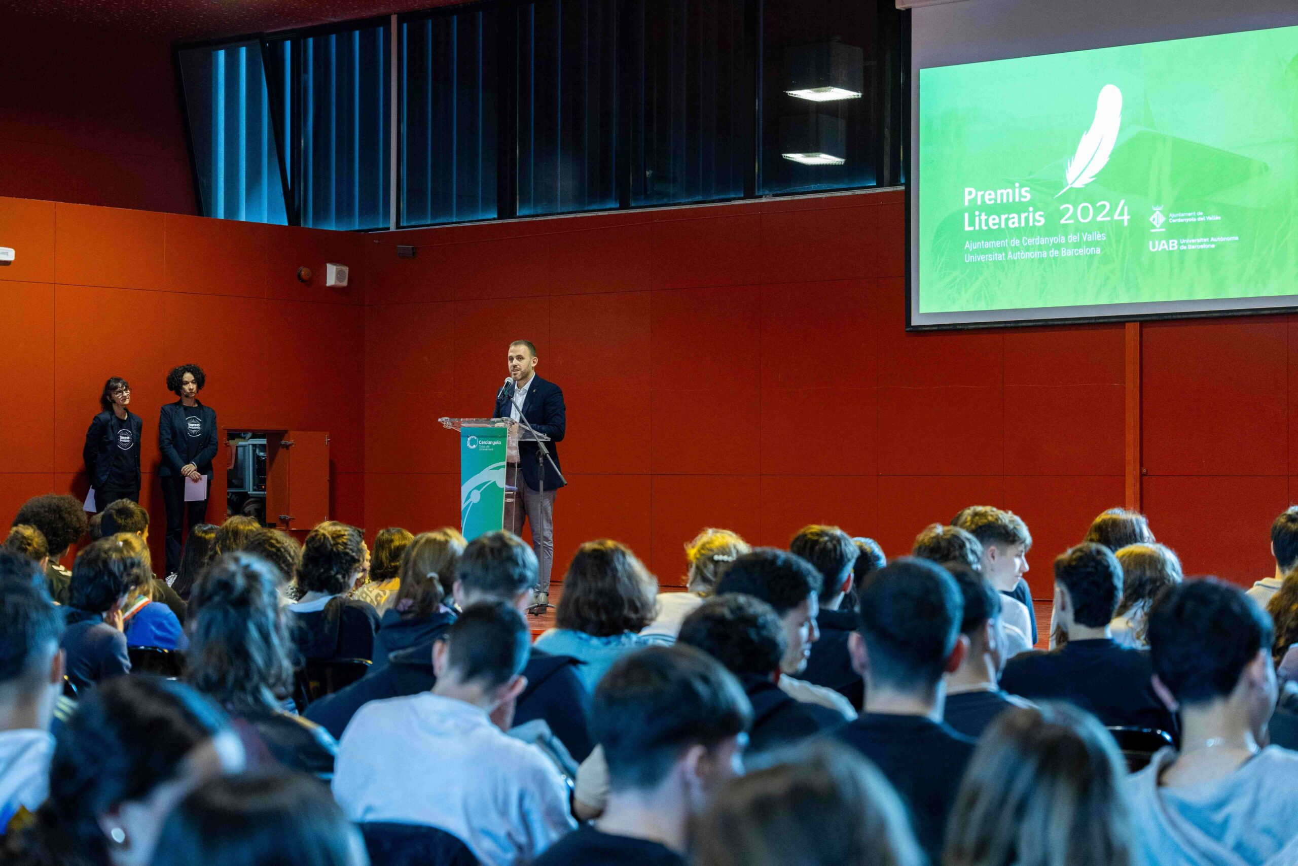 np_2X3A2295-compressed