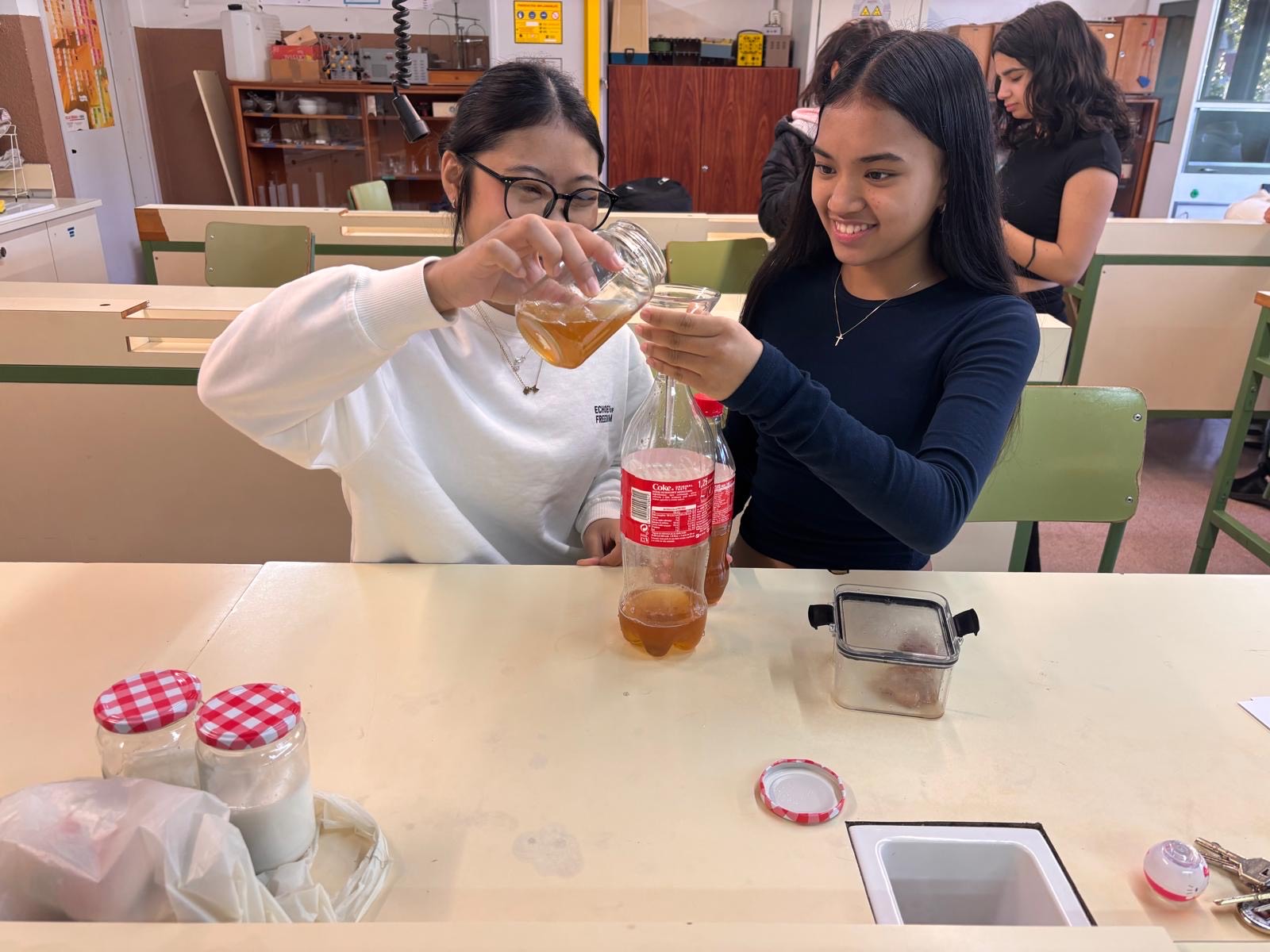 ea304bef-f64c-4c5e-a8f1-82d2e03a17e8