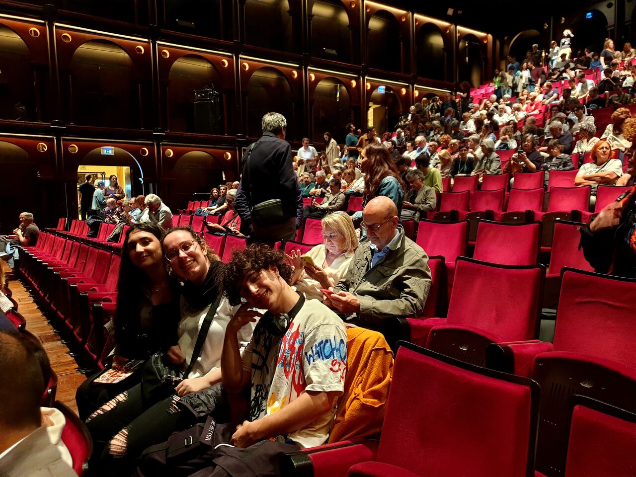 20260422_190156_Easy-Resize.com