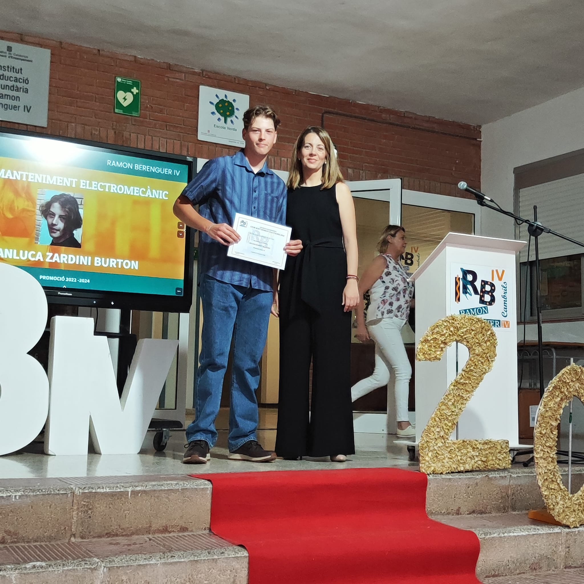 WhatsApp Image 2024-06-07 at 22.13.53 (1)