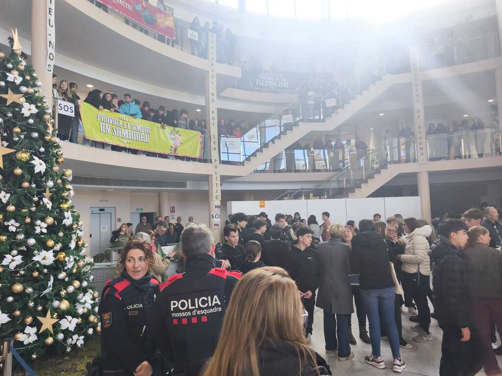 WhatsApp Image 2025-11-25 at 17.17.11 (4)