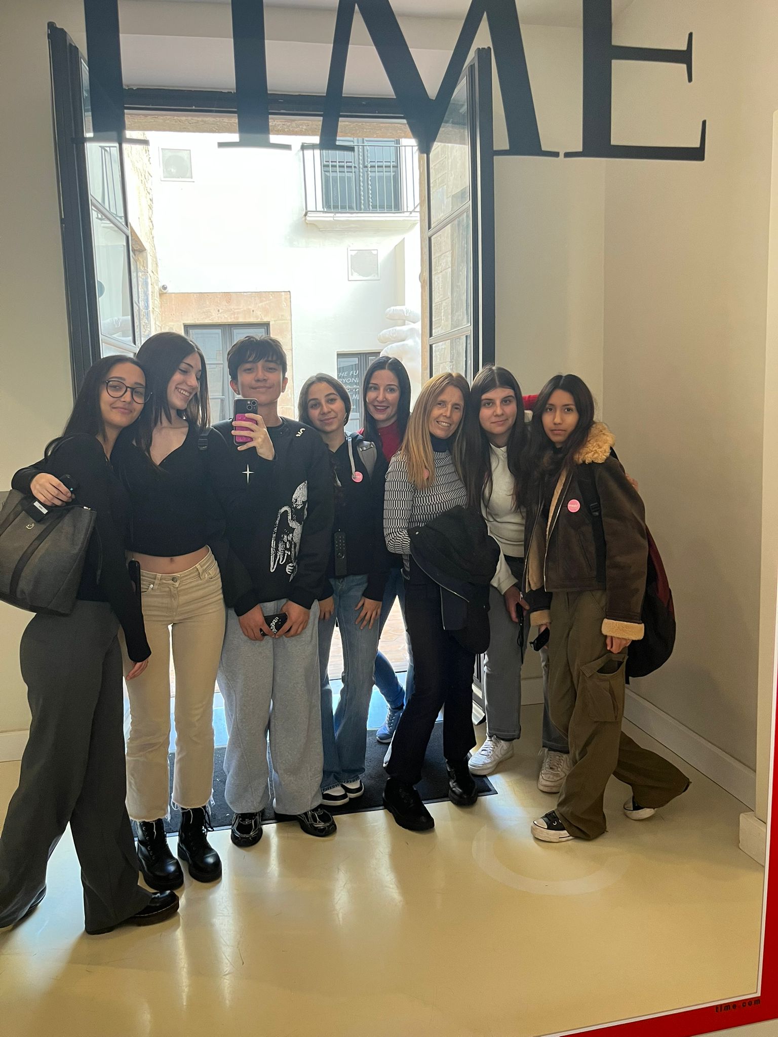 WhatsApp Image 2025-12-09 at 15.22.18 (40)