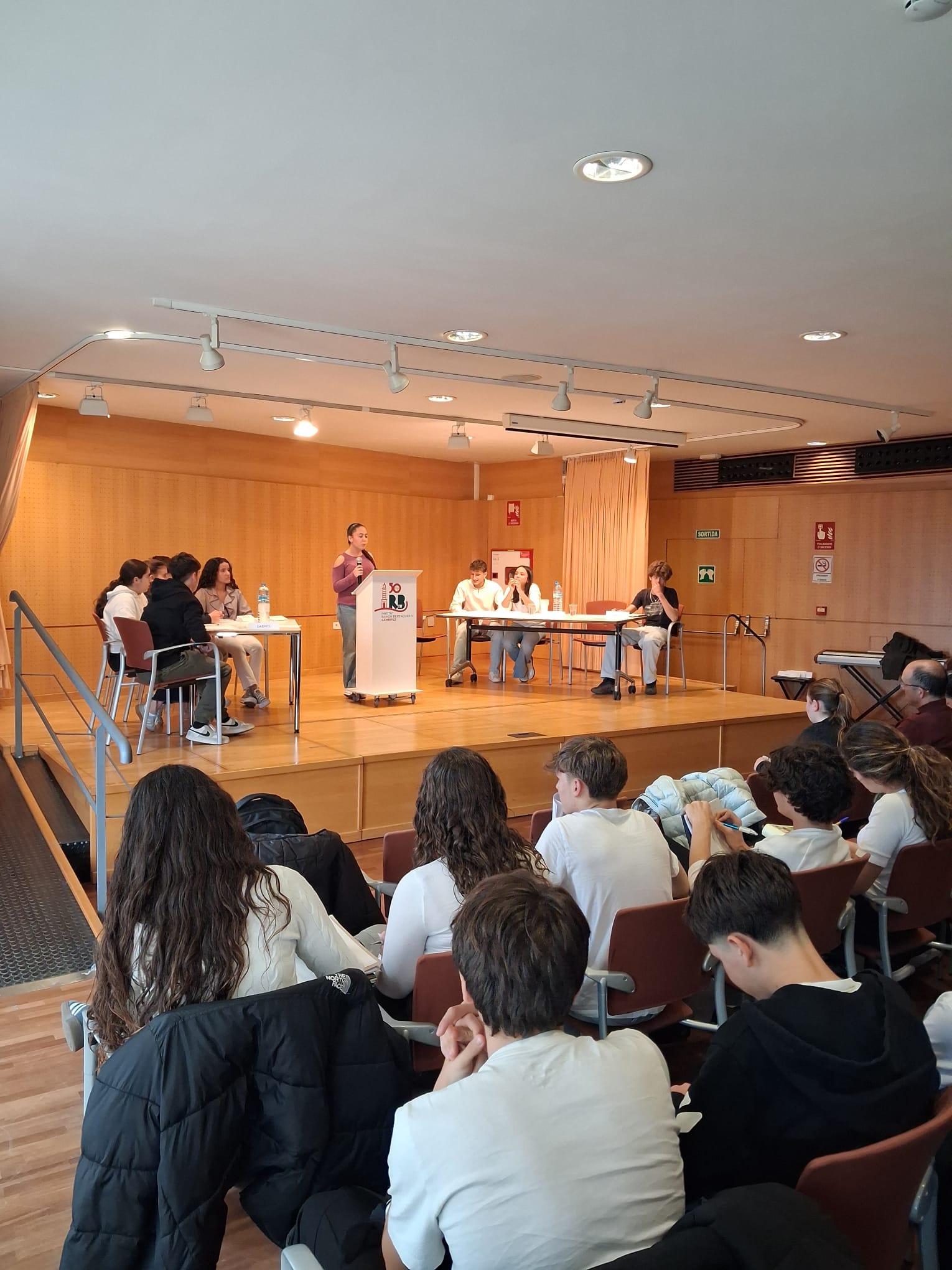 WhatsApp Image 2025-12-12 at 09.58.27 (2)