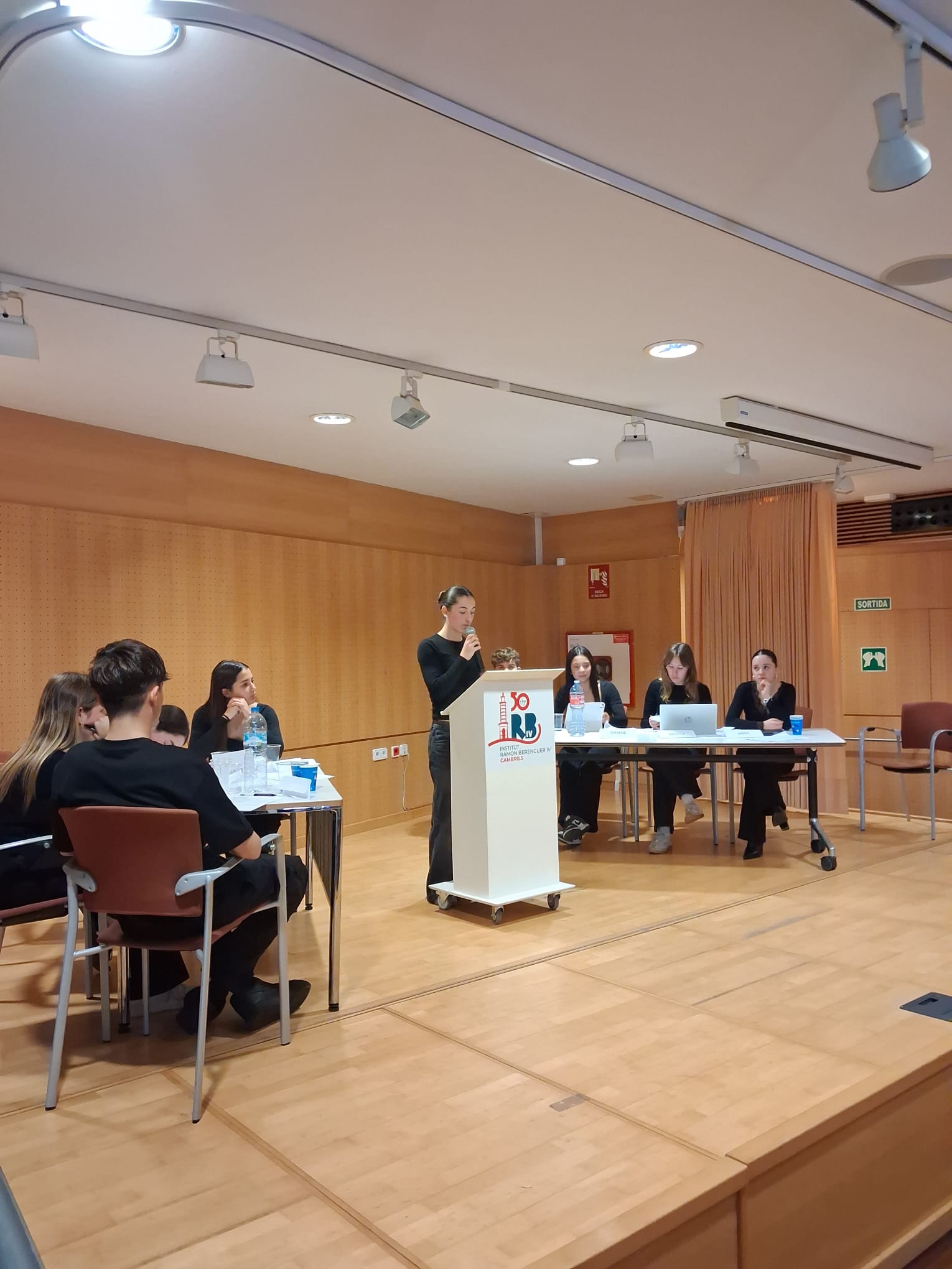 WhatsApp Image 2025-12-15 at 16.20.44 (42)