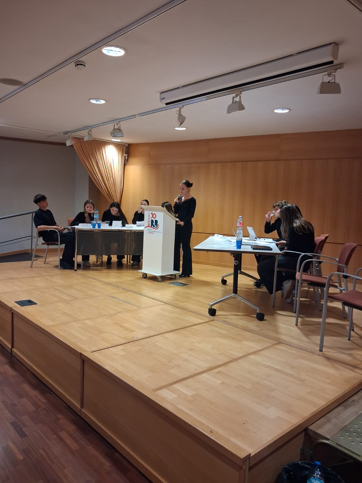 WhatsApp Image 2025-12-15 at 16.20.44 (49)