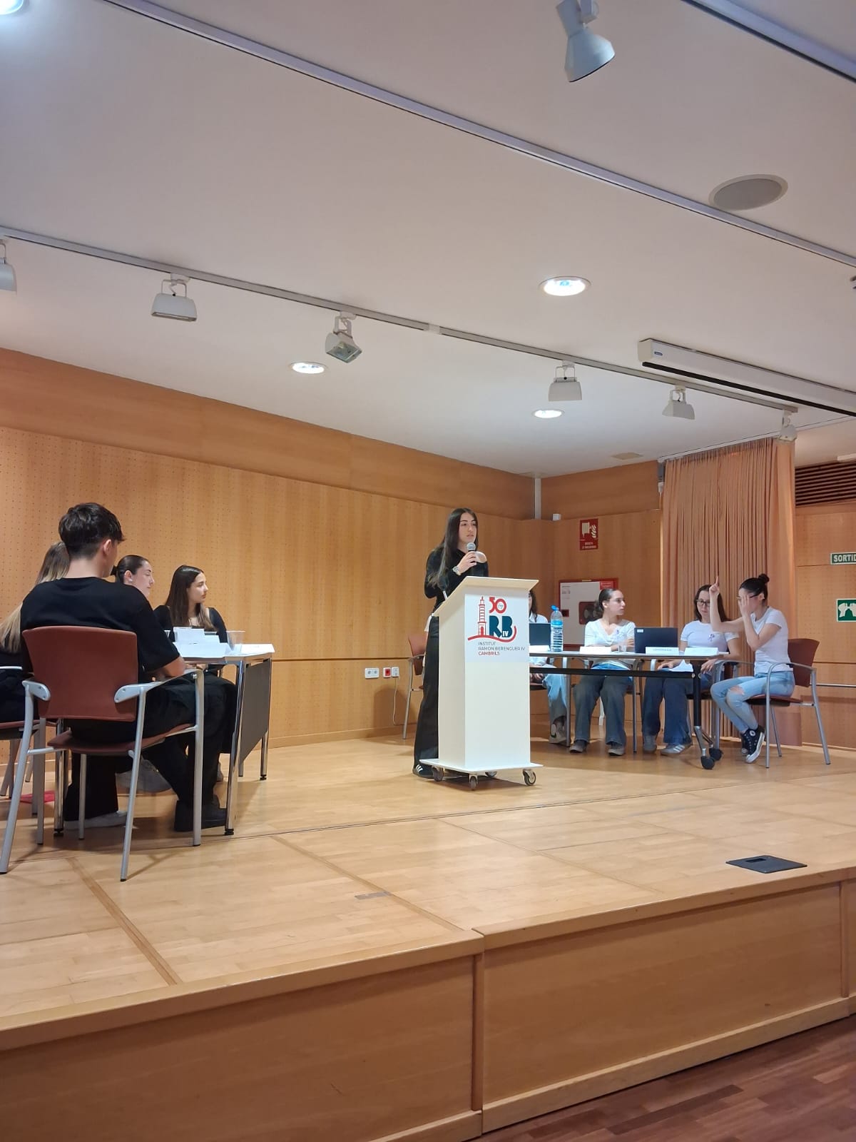 WhatsApp Image 2025-12-15 at 16.20.45 (17)