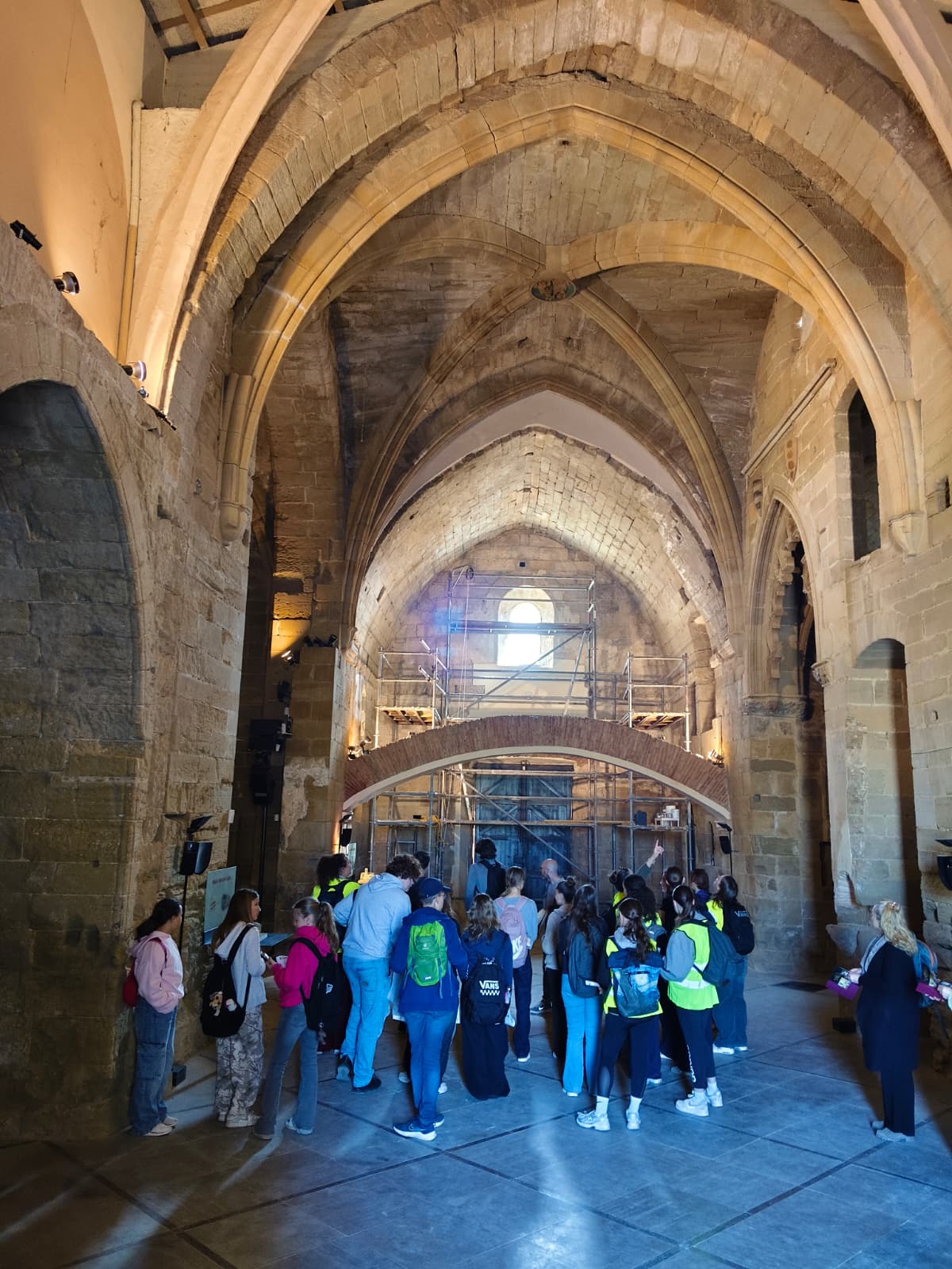 Visita a Avinganya interior