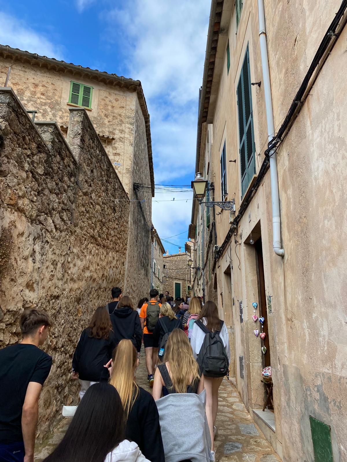 WhatsApp Image 2024-06-12 at 11.37.35 (4)