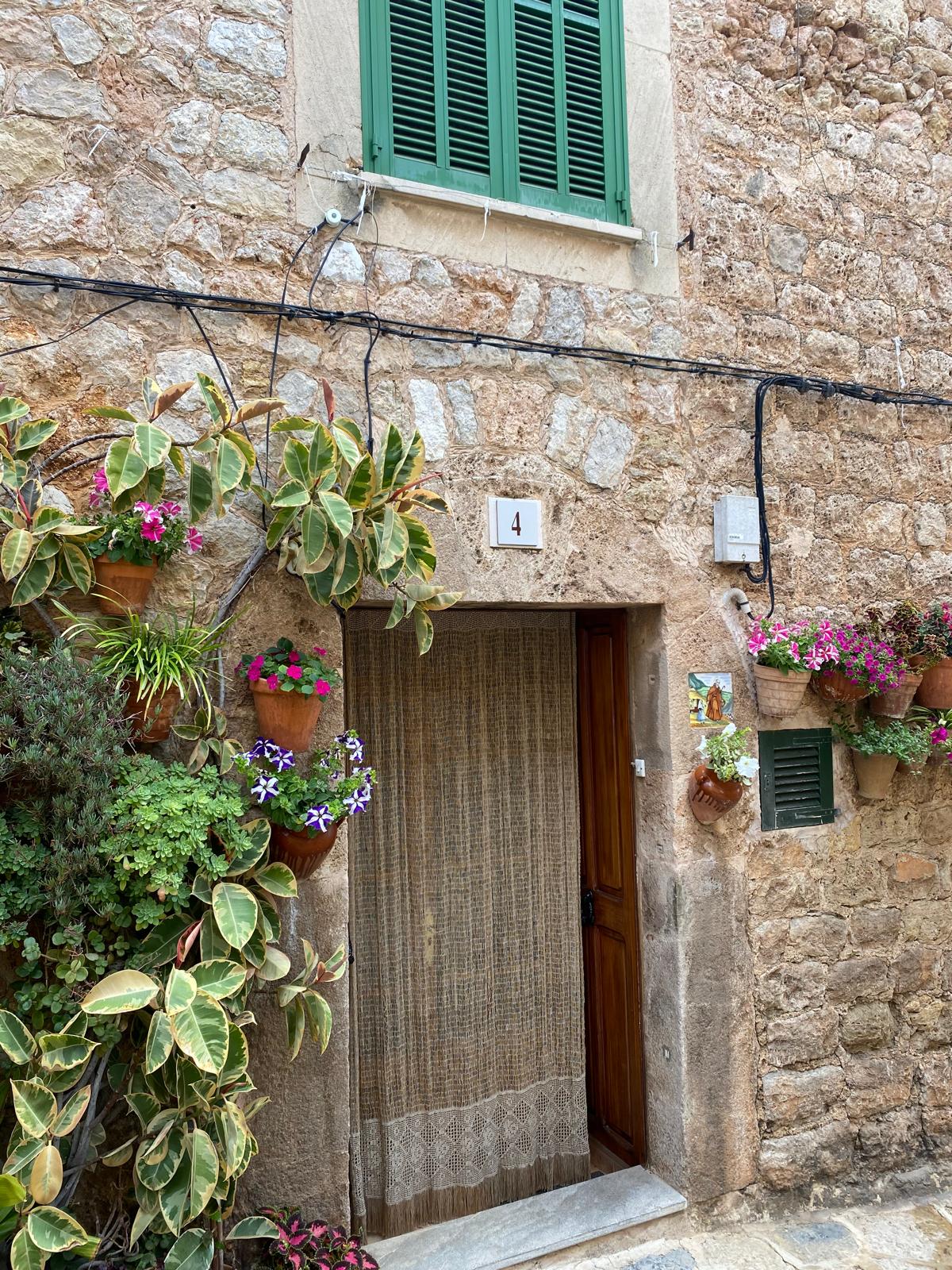 WhatsApp Image 2024-06-12 at 11.37.35 (5)