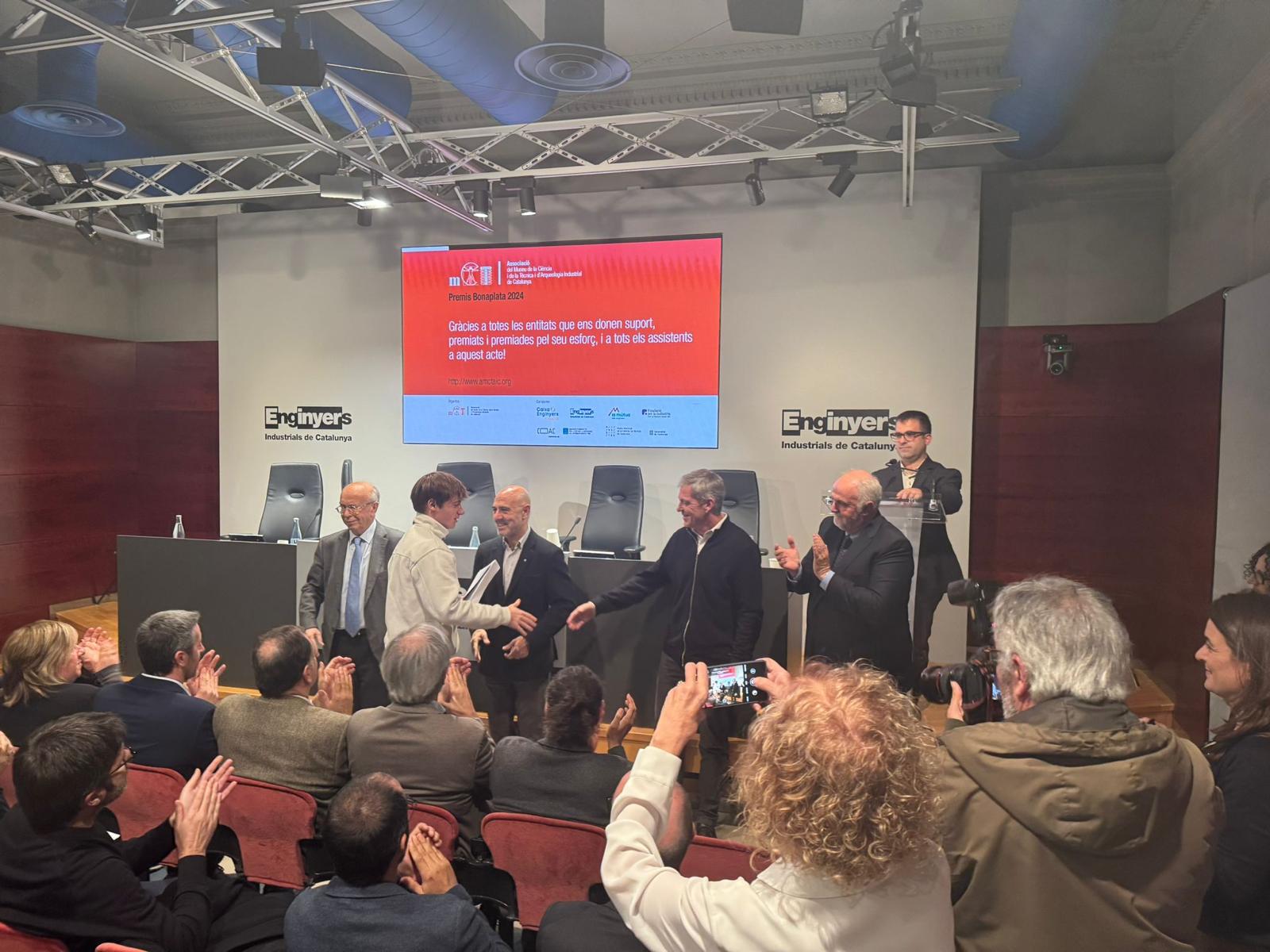 WhatsApp Image 2024-12-04 at 09.21.42 (1)