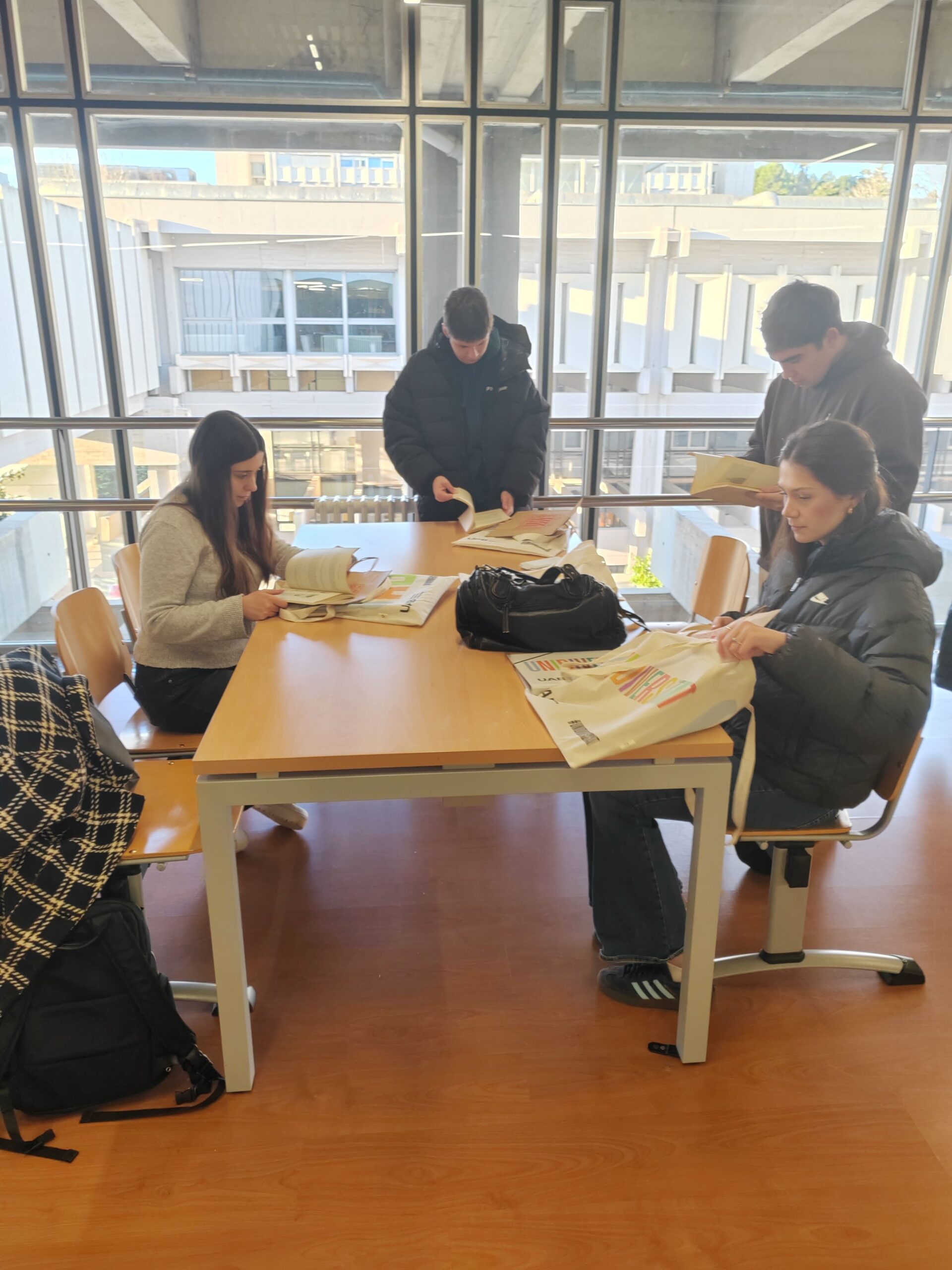 1000111926 - Victoria Gil (profe) (1)