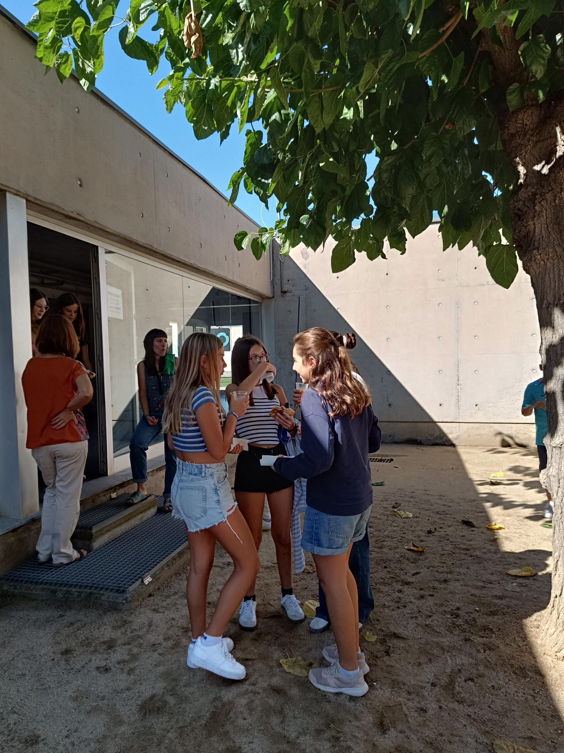 1725878440307-2457x3276