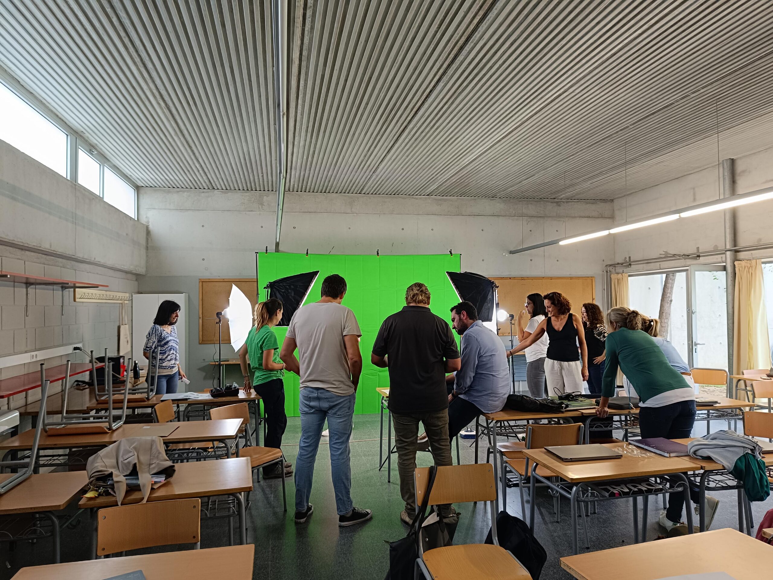 1727898427669-3276x2457