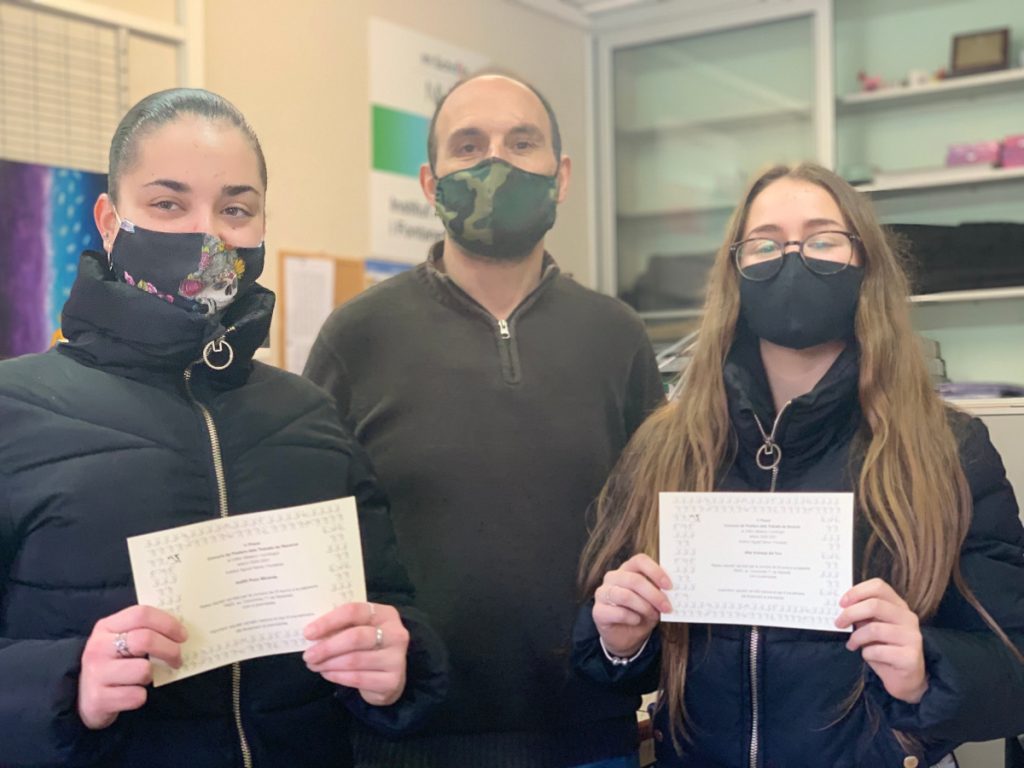 Diploma, Concurs, Treball de Recarca, guanyadores, Curs 2020-21, Agustí Serra i Fontanet, Sabadell