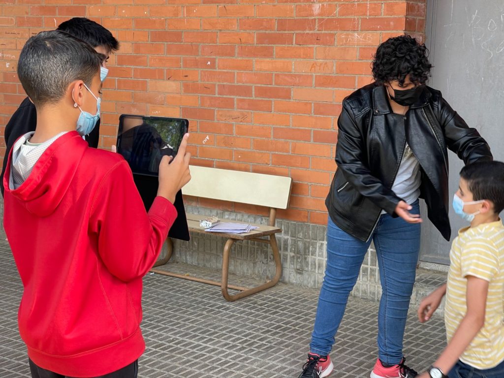 Què fem quan no fem res? Actuem! (1C)