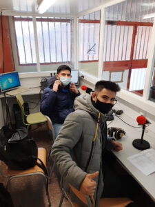 Tobi i Rolando 1rBatxSocials 2021_22 Programa Ràdio 42