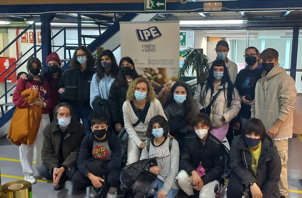 CFGS Disseny i Edició de Publicacions Impreses i Multimèdia i IFE_portada