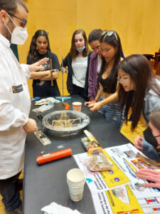 7 1r de Batxillerat Festival 10 a la menos 9