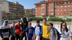 L'IFE col·labora activament amb l'equip de neteja del centre Imatge Portada