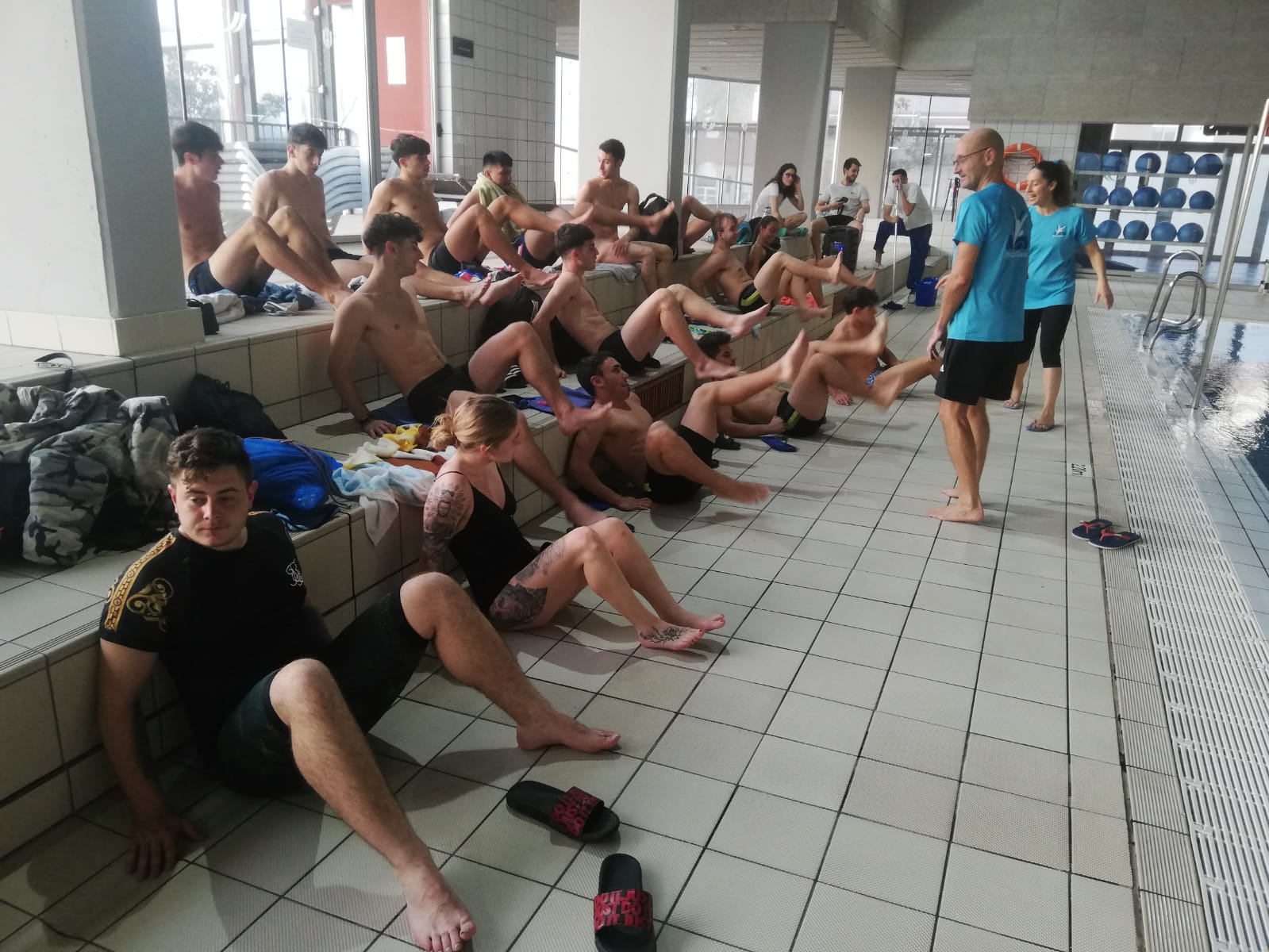 1r GS EAS Aprèn natació sincronitzada