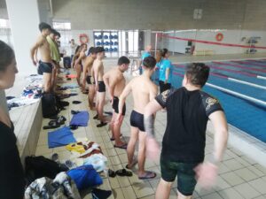 1r GS EAS Aprèn natació sincronitzada