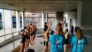 1r GS EAS Aprèn natació sincronitzada