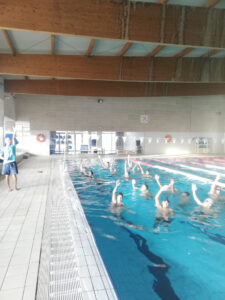 Natació artística amb el grup de 1r d'EAS