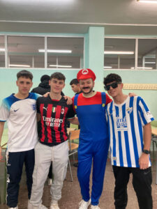 Carnestoltes 2024 CFGM 1 Activitats comercials (matí)