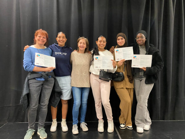 Lliurament de diplomes en la formació “Eines de Mediació curs 2023-2024 Agustí Serra