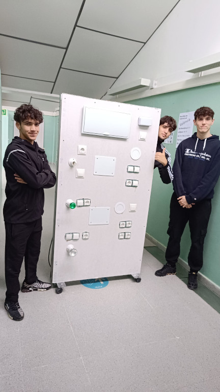 Electricitat Agustí Serra i Fontanet