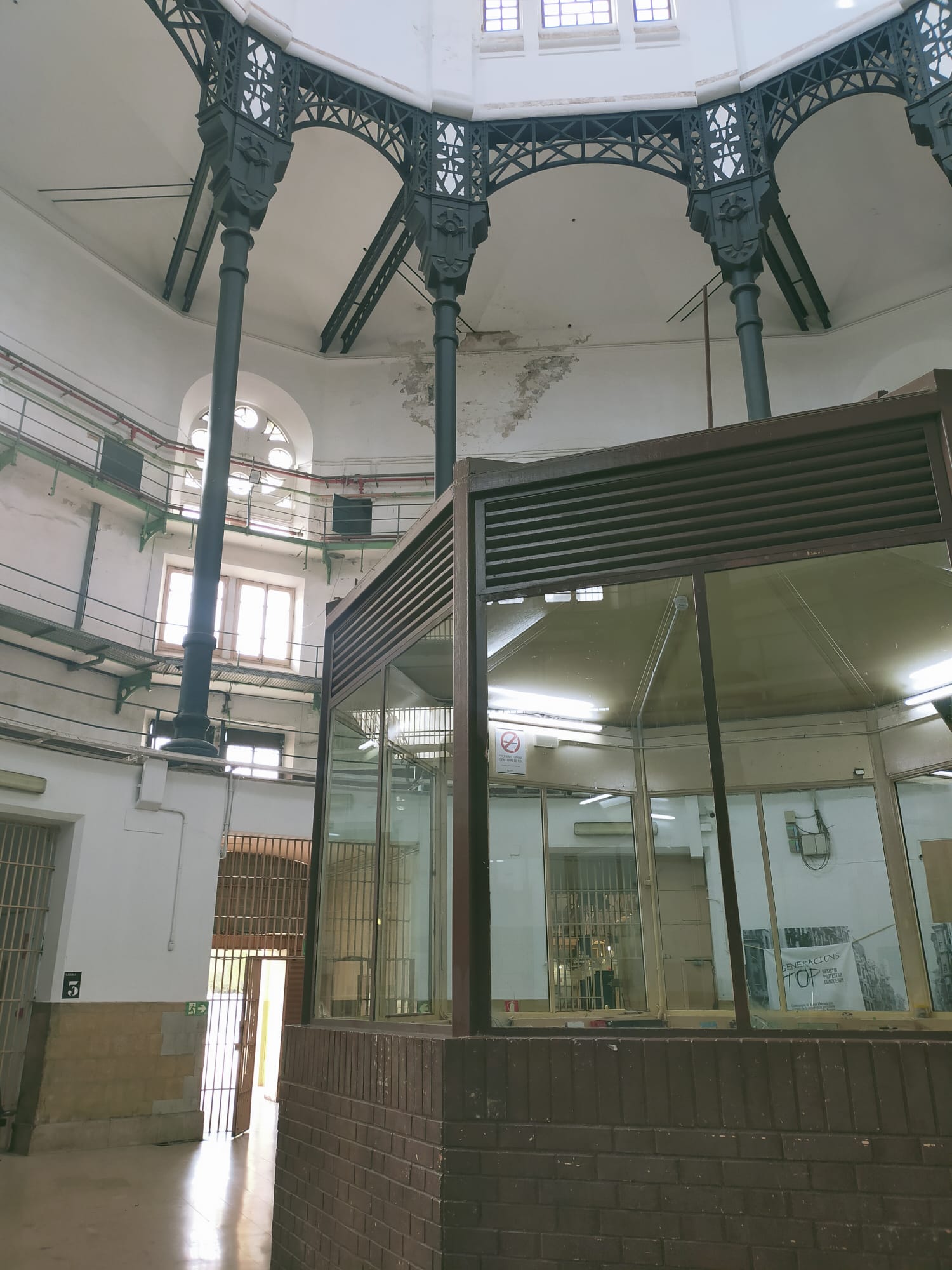 WhatsApp Image 2024-12-19 at 13.42.05