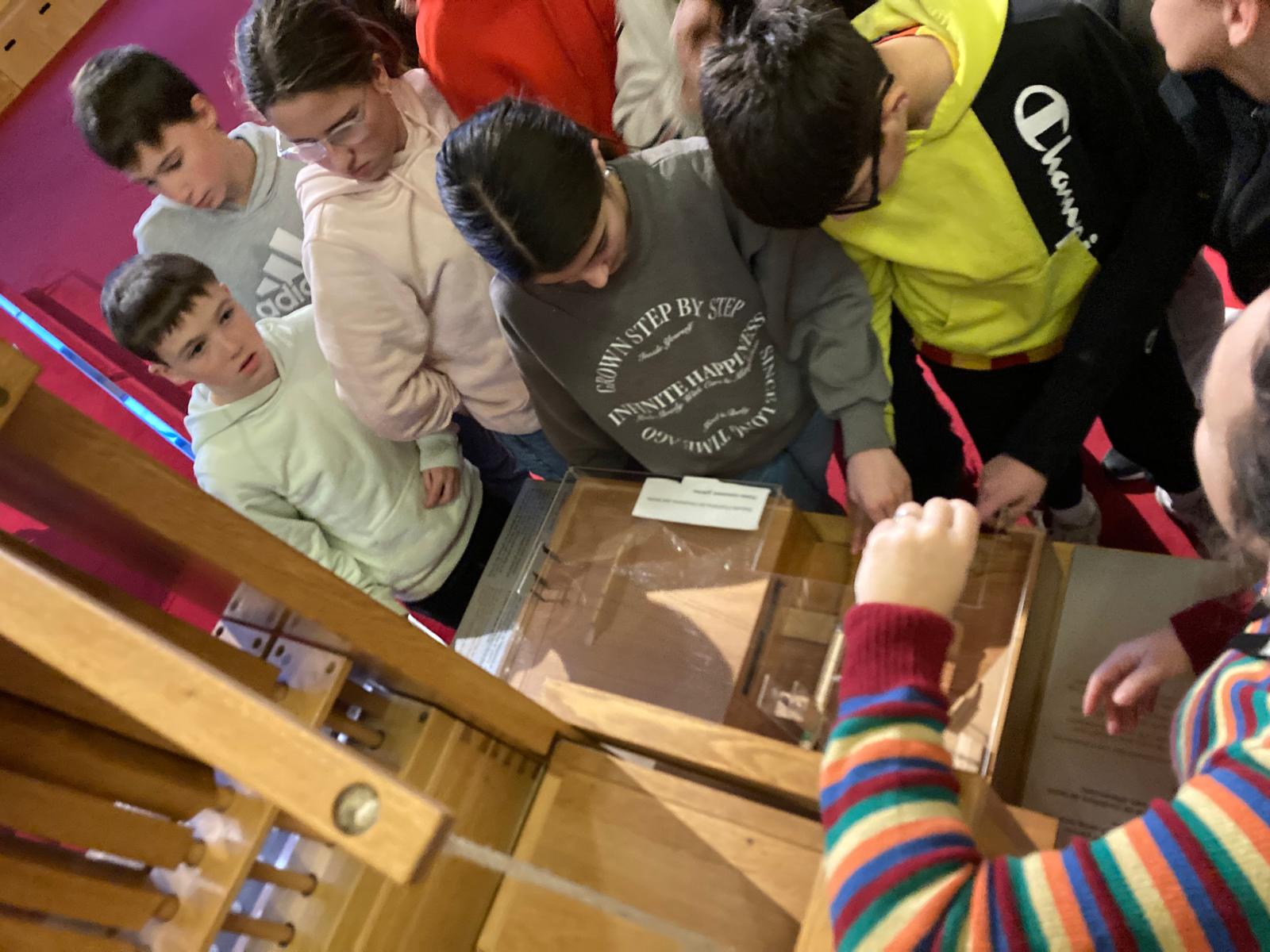 WhatsApp Image 2024-12-19 at 19.54.34 (2)