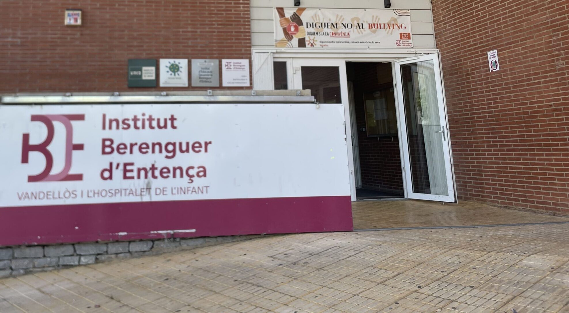 façana porta centre
