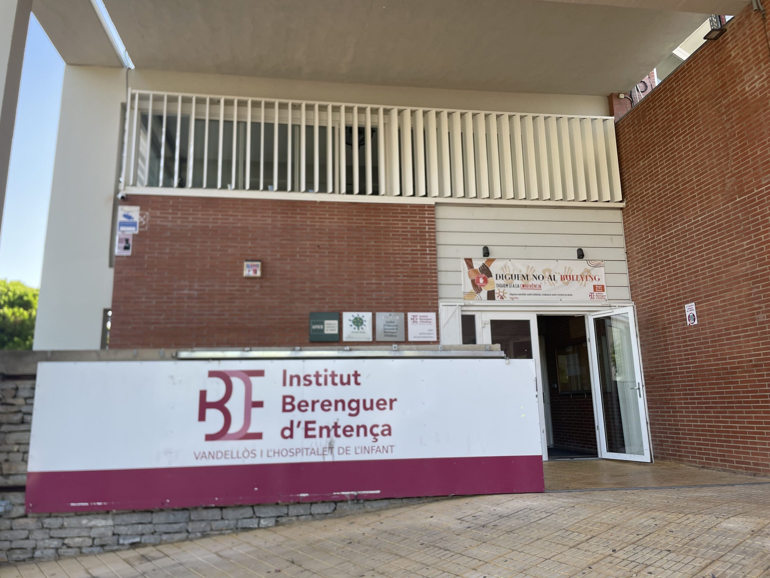 façana porta centre
