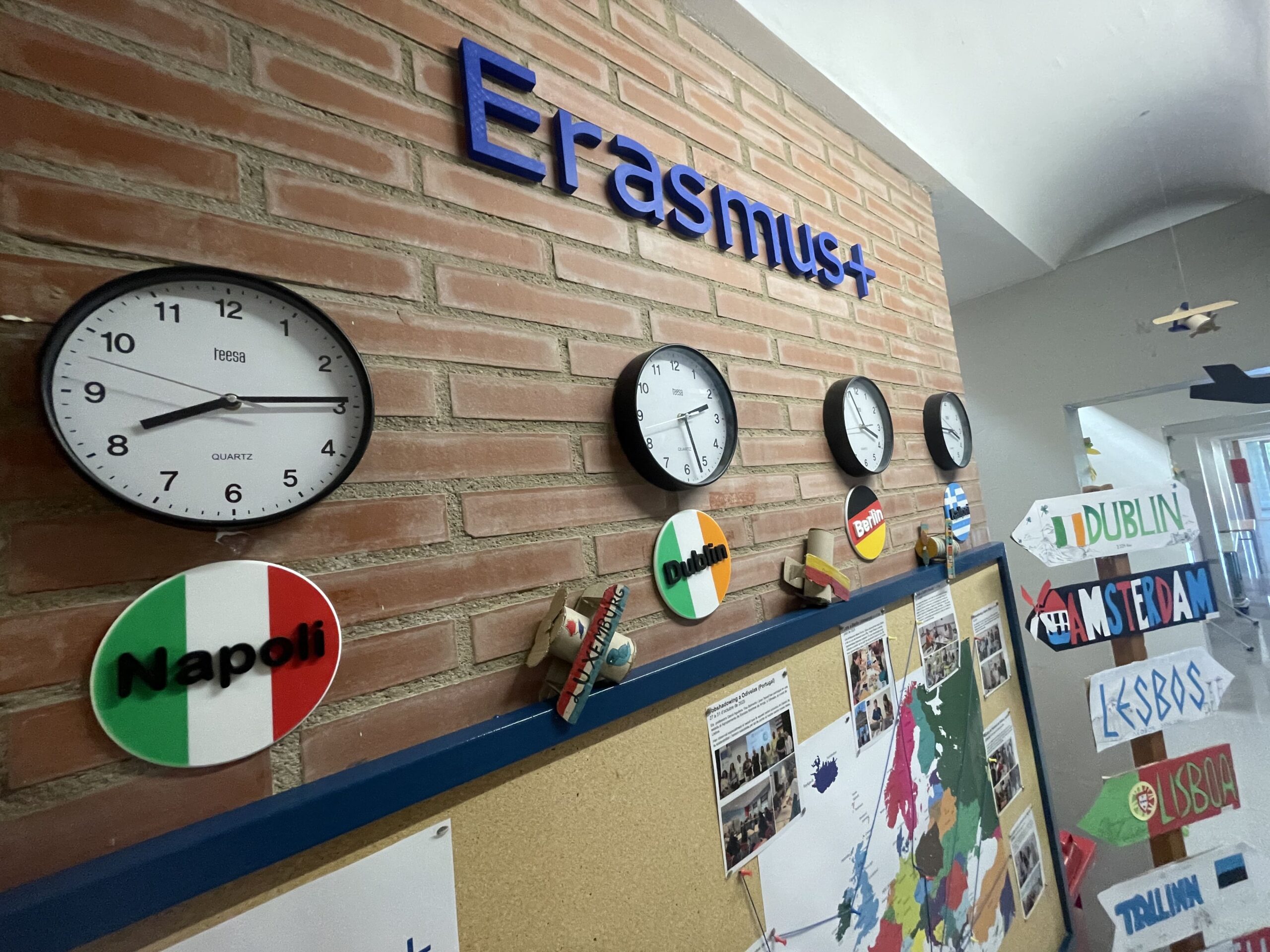 erasmus clock