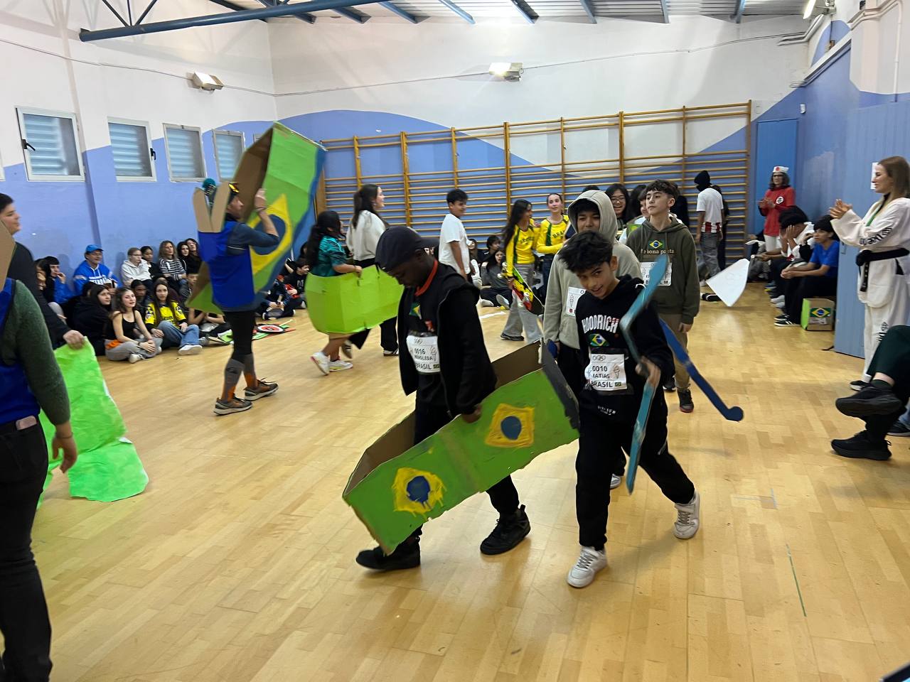 photo_5798708726305852692_y