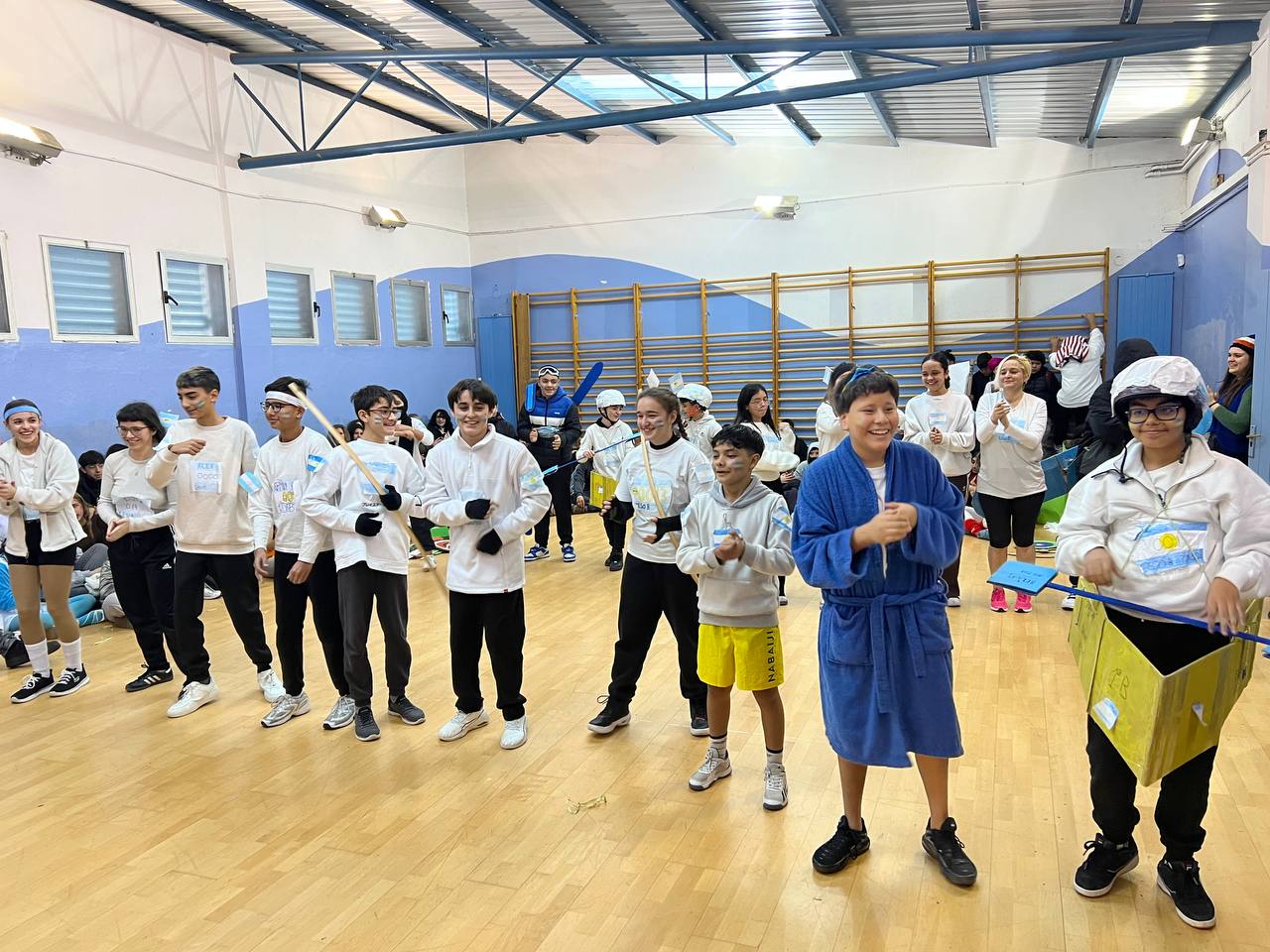 photo_5798708726305852697_y