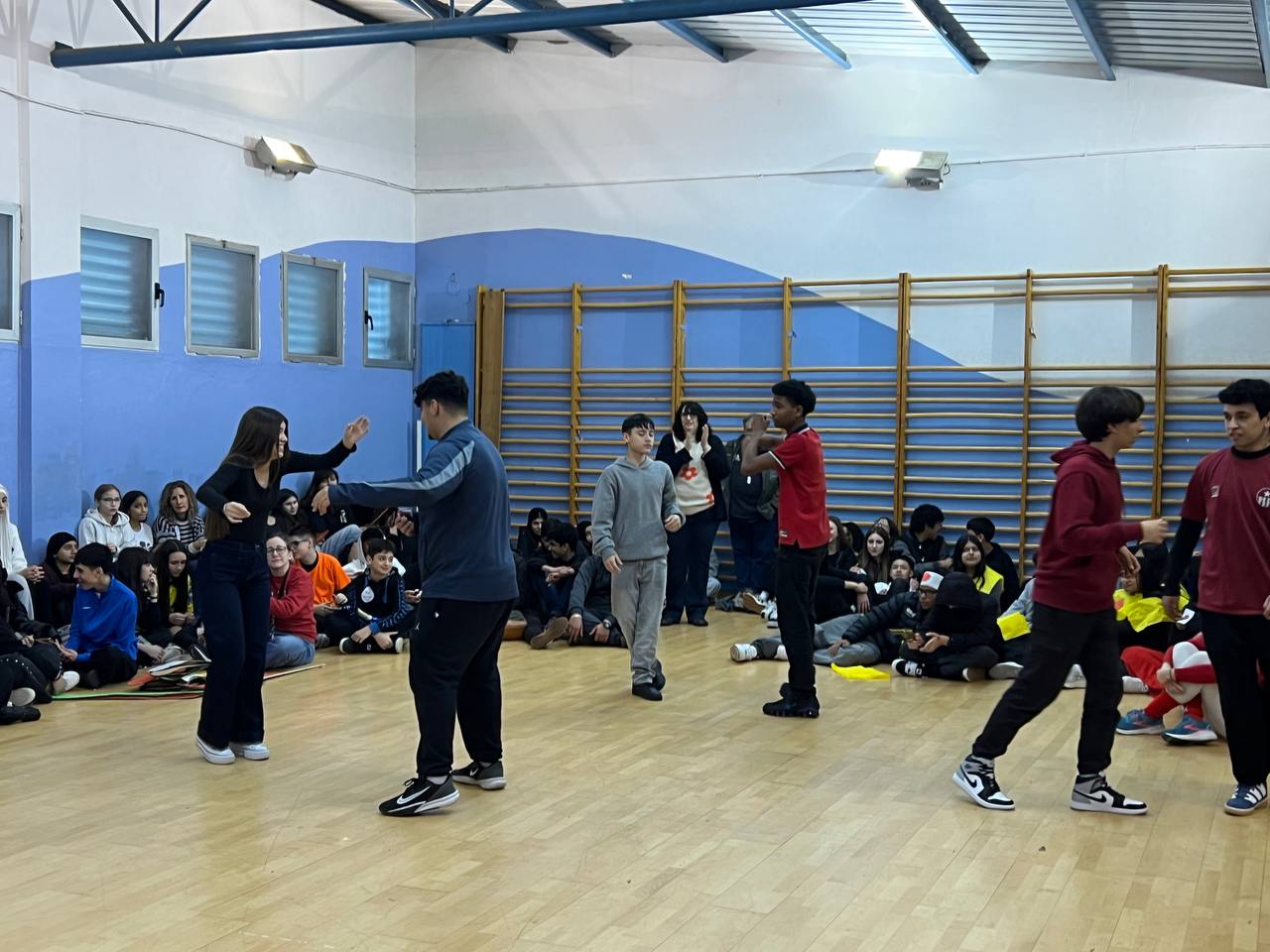 photo_5798708726305852706_y