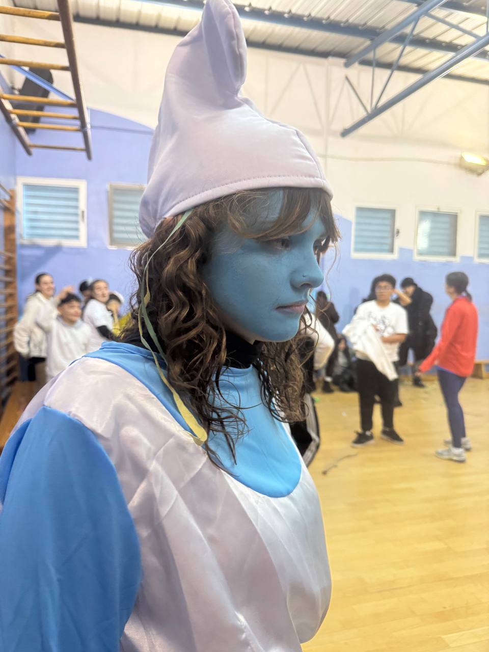 photo_5805436771100200234_y