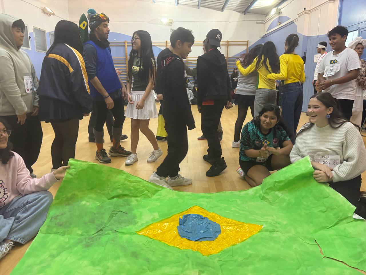 photo_5805436771100200242_y