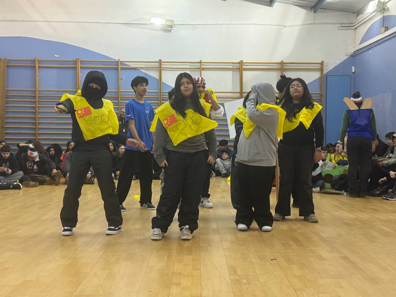 photo_5805436771100200256_y